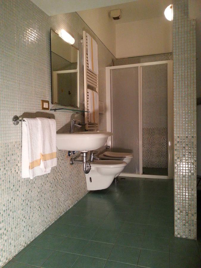 리미니 Residenza Melucci 아파트 호텔 외부 사진